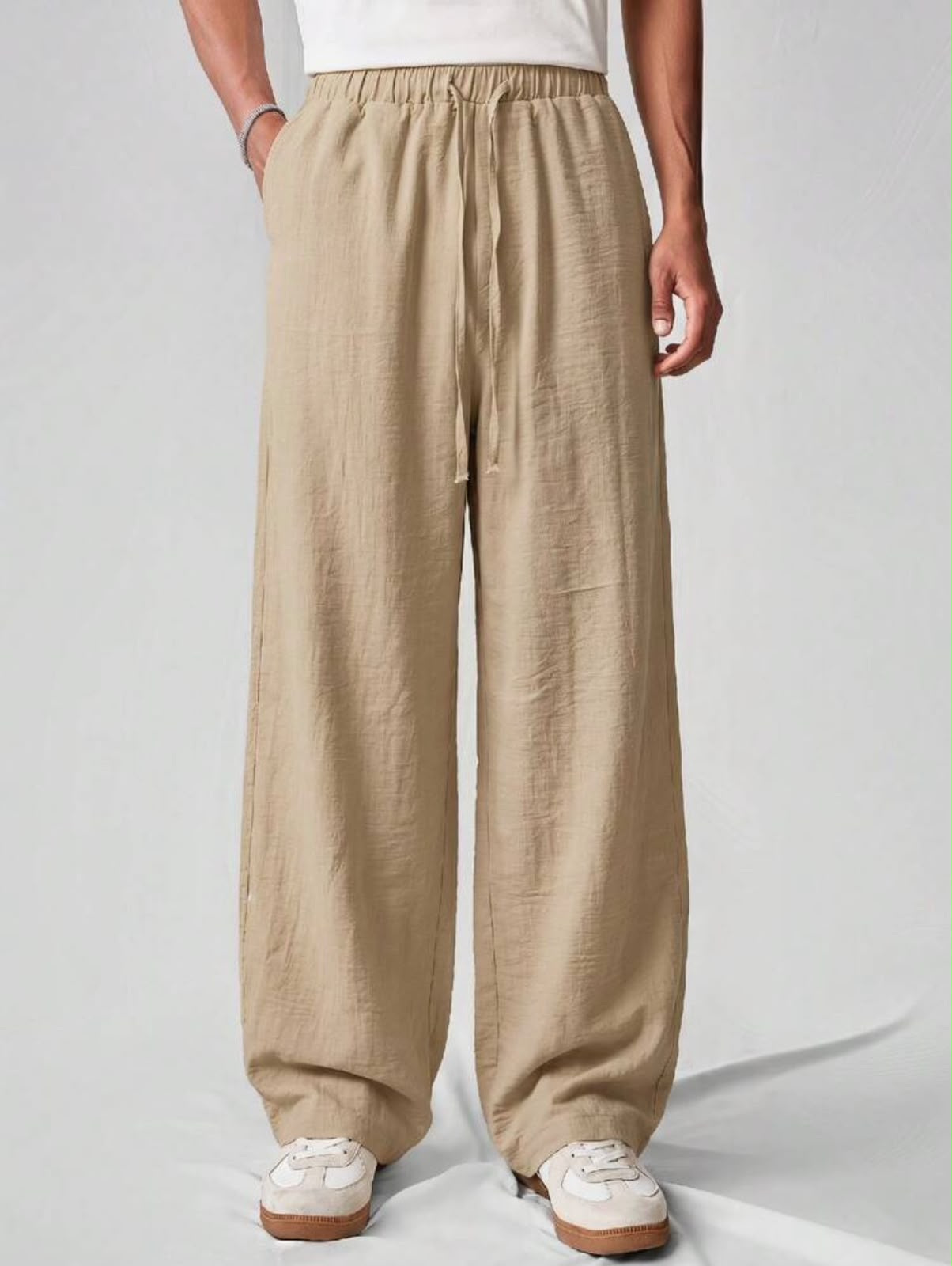 The Classic Linen Trouser