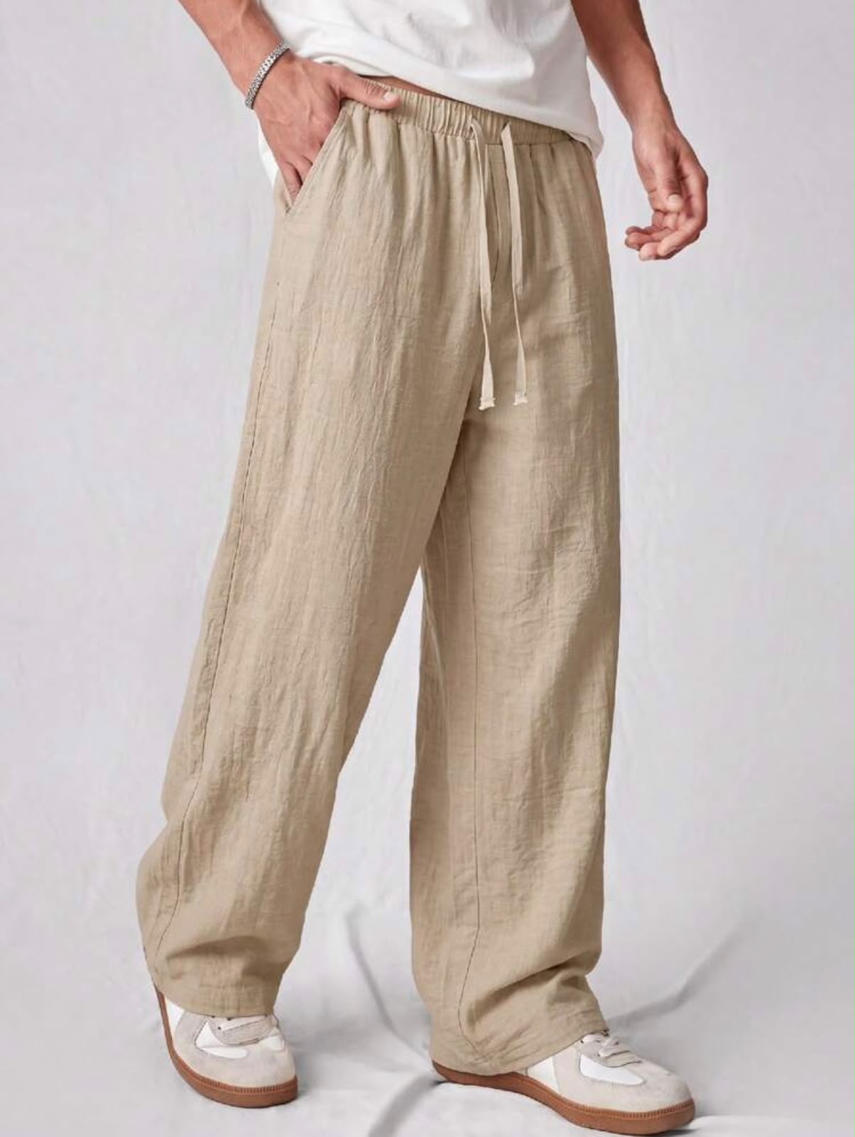 The Classic Linen Trouser
